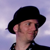 Tom photo